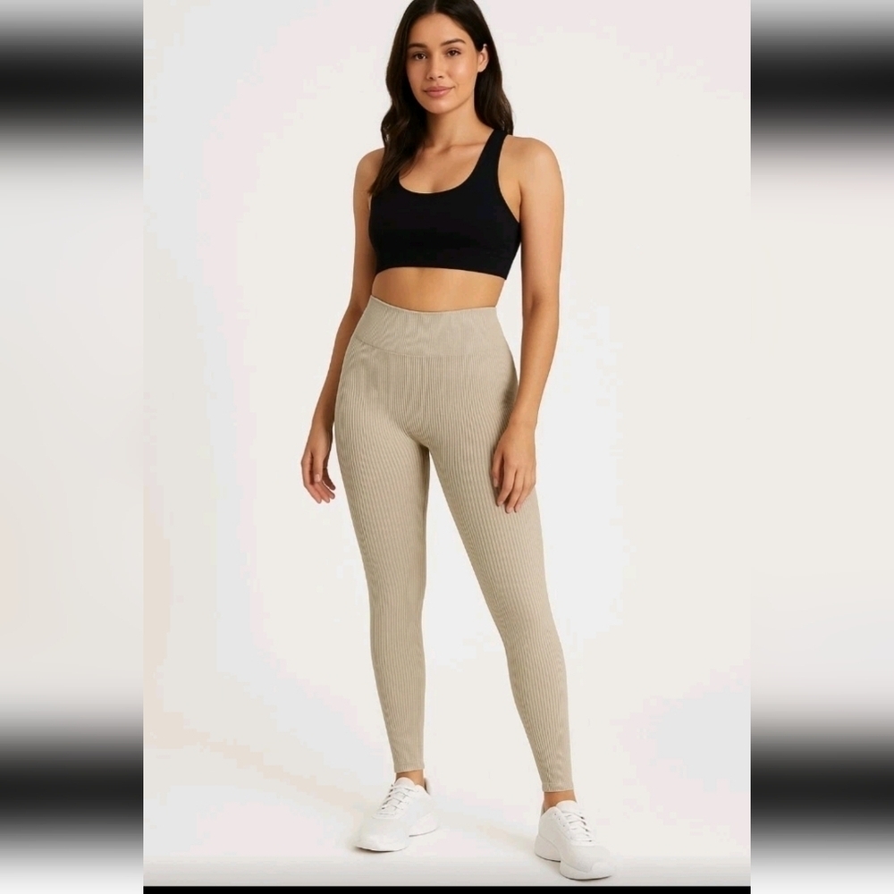 Stylerunner Womens Beige Ribbed Seamless Activewear Workout Slimming Leggings M